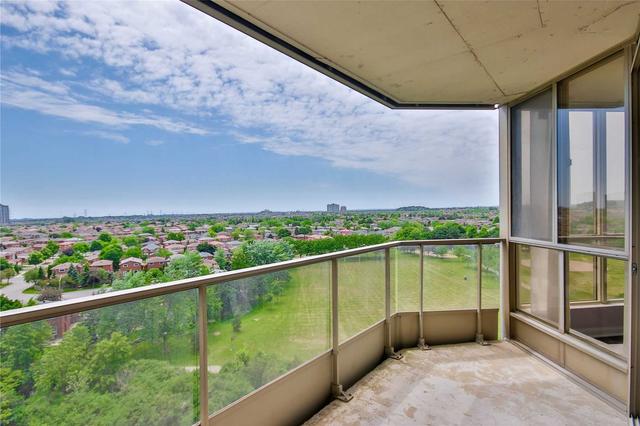 902 - 55 Kingsbridge Garden Circ, Condo with 2 bedrooms, 2 bathrooms and 1 parking in Mississauga ON | Image 33
