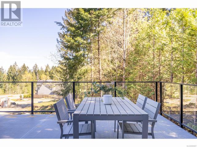 1047 Harewood Mines Rd, House detached with 4 bedrooms, 4 bathrooms and 4 parking in Nanaimo BC | Image 9