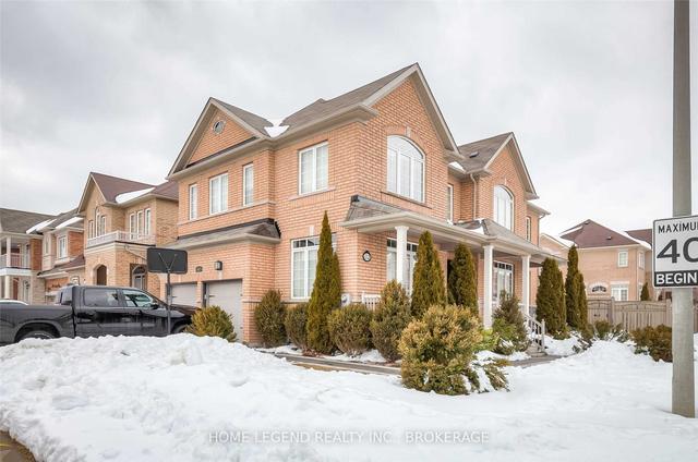 112 Ascalon Dr, House detached with 2 bedrooms, 2 bathrooms and 1 parking in Vaughan ON | Image 1
