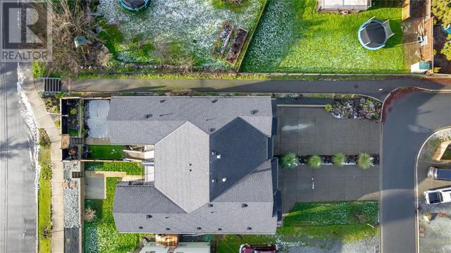 484 10th St, House detached with 6 bedrooms, 3 bathrooms and 4 parking in Nanaimo BC | Image 41
