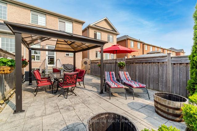 120 Keystar Crt, House attached with 3 bedrooms, 3 bathrooms and 3 parking in Vaughan ON | Image 30