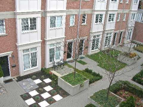th 23 - 6 Wellesley Pl, House attached with 2 bedrooms, 2 bathrooms and 1 parking in Toronto ON | Image 2