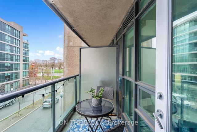 305 - 219 Fort York Blvd, Condo with 1 bedrooms, 1 bathrooms and 1 parking in Toronto ON | Image 4
