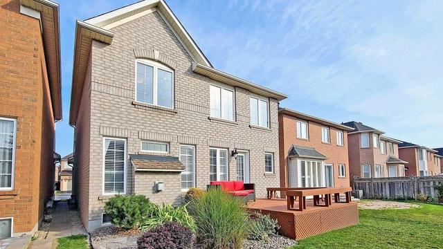 61 Saxony Dr, House detached with 4 bedrooms, 3 bathrooms and 3 parking in Markham ON | Image 21