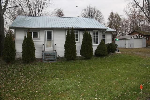 35 Nature Line, House detached with 2 bedrooms, 1 bathrooms and 6 parking in Haldimand County ON | Card Image