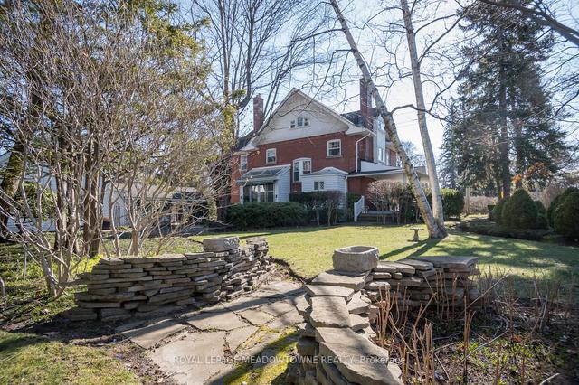 397 Trafalgar Rd, House detached with 4 bedrooms, 4 bathrooms and 5 parking in Oakville ON | Image 30