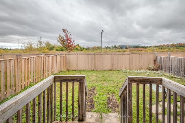 79 Staglin Crt, House attached with 3 bedrooms, 3 bathrooms and 3 parking in Markham ON | Image 32