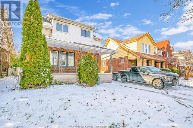 333 Rankin Avenue Unit# Upper, House detached with 4 bedrooms, 2 bathrooms and null parking in Windsor ON | Image 3