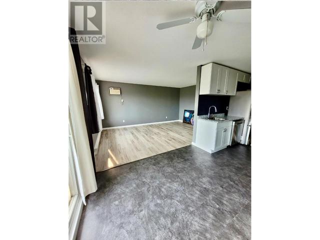 3505 - 38 Street Unit# 208, Condo with 3 bedrooms, 1 bathrooms and 1 parking in Vernon BC | Image 6
