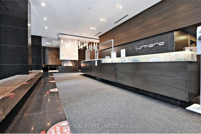 402 - 770 Bay St, Condo with 2 bedrooms, 2 bathrooms and 0 parking in Toronto ON | Image 32