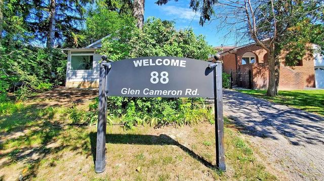 88 Glen Cameron Rd, House detached with 2 bedrooms, 2 bathrooms and 4 parking in Markham ON | Image 1