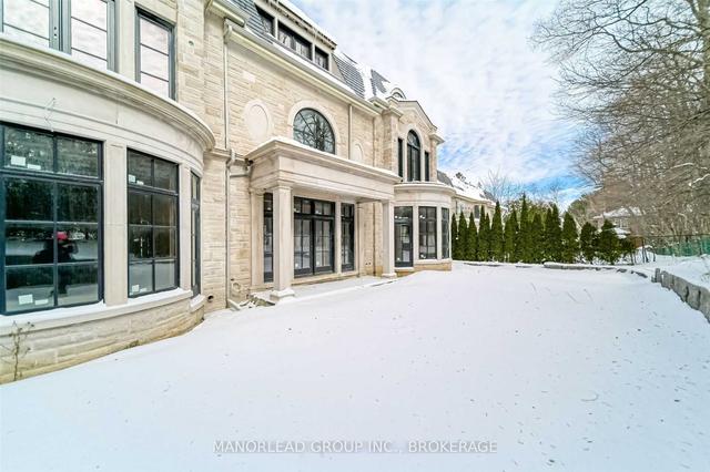 19 Royal Oak Dr, House detached with 7 bedrooms, 9 bathrooms and 8 parking in Toronto ON | Image 3