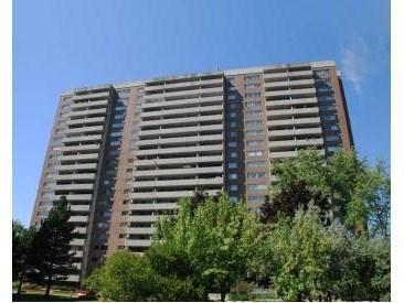 105 - 260 Scarlett Rd, Condo with 1 bedrooms, 1 bathrooms and 1 parking in Toronto ON | Image 2