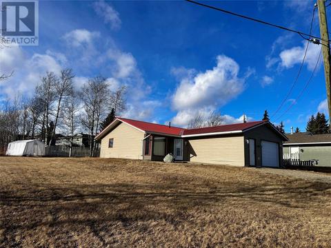 5422 49 Street, House detached with 2 bedrooms, 1 bathrooms and 1 parking in Pouce Coupe BC | Card Image