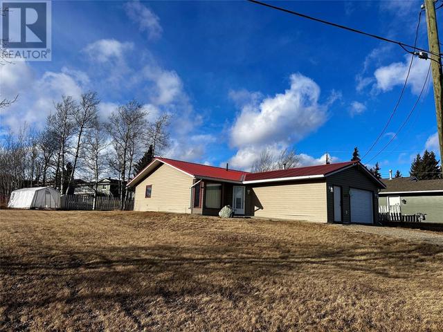 5422 49 Street, House detached with 2 bedrooms, 1 bathrooms and 1 parking in Pouce Coupe BC | Image 1