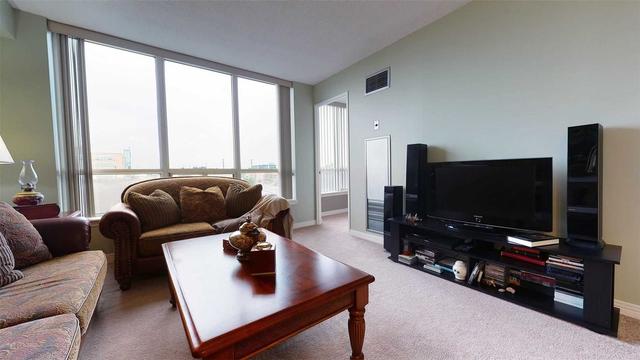 607 - 711 Rossland Rd, Condo with 1 bedrooms, 2 bathrooms and 1 parking in Whitby ON | Image 2