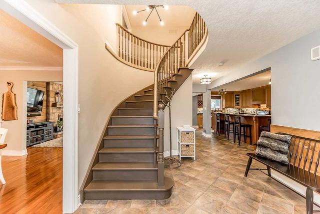 72 Hutchinson Dr, House detached with 4 bedrooms, 4 bathrooms and 4 parking in New Tecumseth ON | Image 36