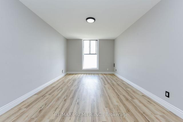 516 - 2835 Islington Ave, Condo with 3 bedrooms, 2 bathrooms and 1 parking in Toronto ON | Image 26
