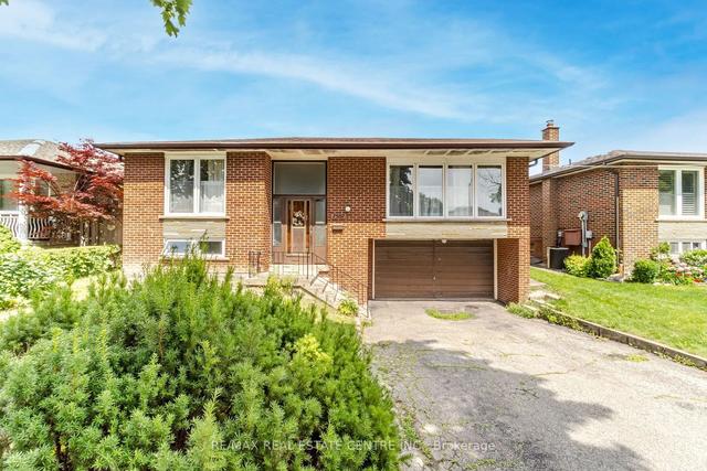 7507 Middleshire Dr, House detached with 3 bedrooms, 2 bathrooms and 6 parking in Mississauga ON | Image 1