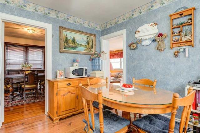 73 Bruce St, House detached with 3 bedrooms, 2 bathrooms and 4 parking in Kitchener ON | Image 5