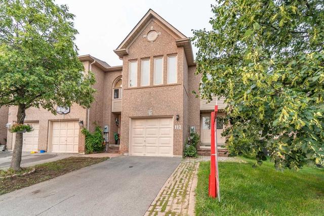 112 Goldenlight Circ, Townhouse with 3 bedrooms, 3 bathrooms and 2 parking in Brampton ON | Image 12