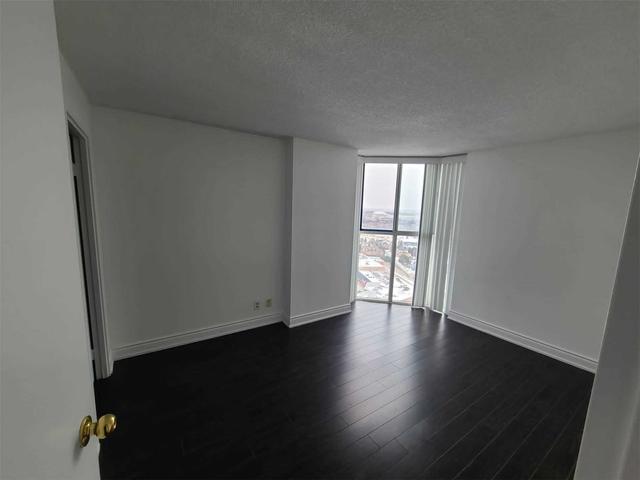 2405 - 25 Trailwood Dr, Condo with 2 bedrooms, 2 bathrooms and 1 parking in Mississauga ON | Image 2