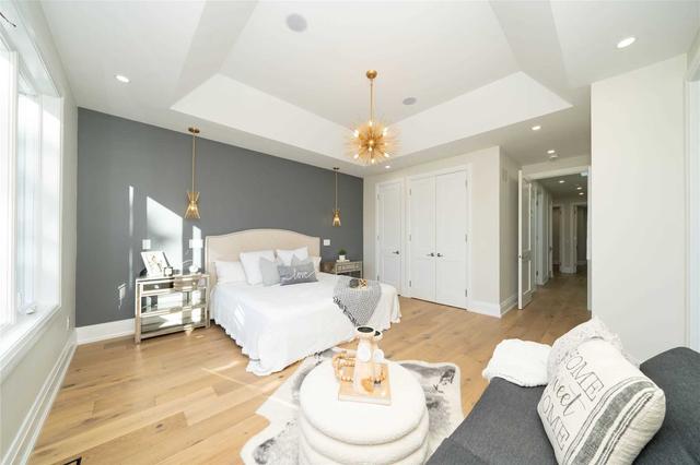 2284 Lawrence Ave W, House detached with 4 bedrooms, 5 bathrooms and 3 parking in Toronto ON | Image 18