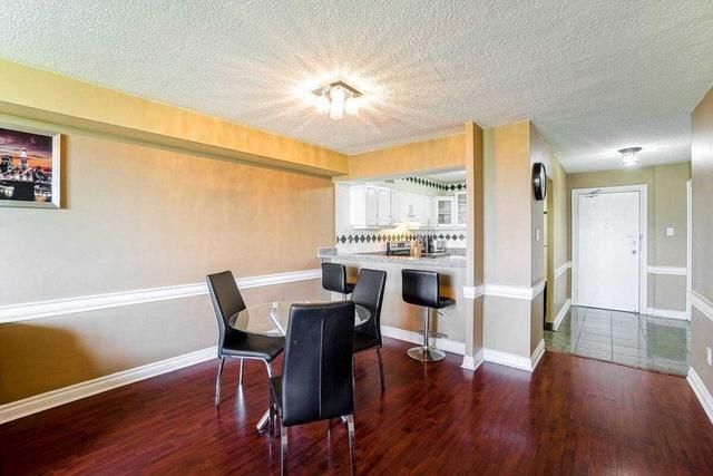 1110 - 238 Albion Rd, Condo with 3 bedrooms, 2 bathrooms and 1 parking in Toronto ON | Image 5