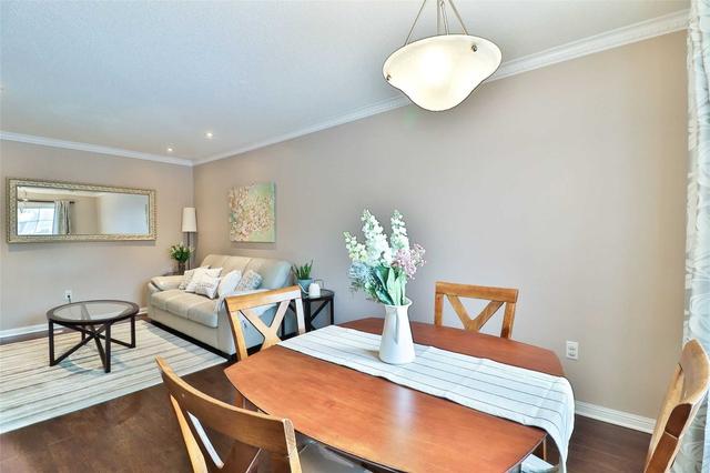 651 Frank Pl, House attached with 2 bedrooms, 2 bathrooms and 3 parking in Milton ON | Image 2