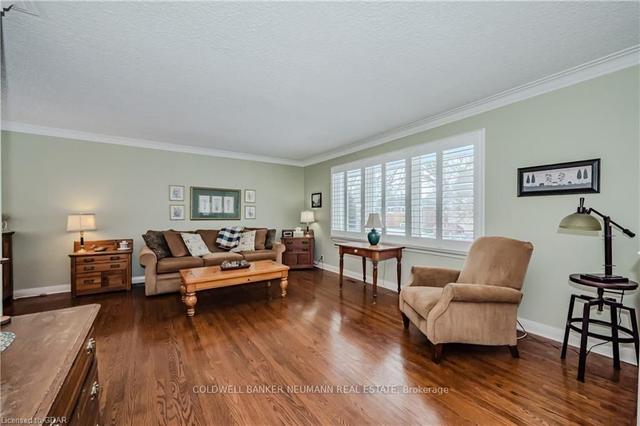 41 Campion Ave, House detached with 4 bedrooms, 2 bathrooms and 4 parking in Guelph ON | Image 22
