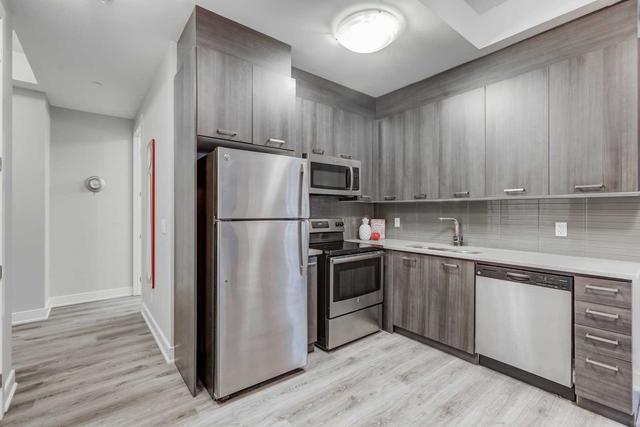 709 - 150 Main St W, Condo with 2 bedrooms, 2 bathrooms and 1 parking in Hamilton ON | Image 2