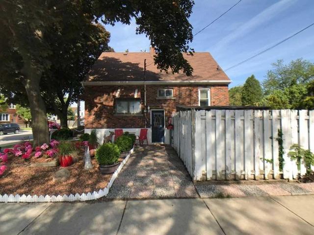595 Queensdale Ave E, House detached with 2 bedrooms, 2 bathrooms and 4 parking in Hamilton ON | Image 5