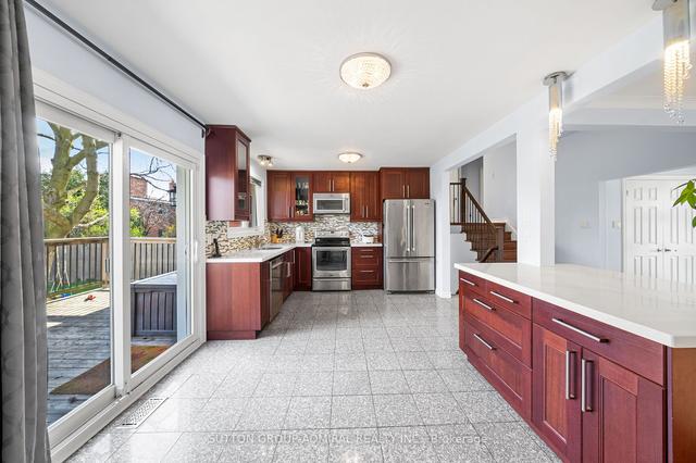 83 Cocksfield Ave, House detached with 3 bedrooms, 3 bathrooms and 6 parking in Toronto ON | Image 35
