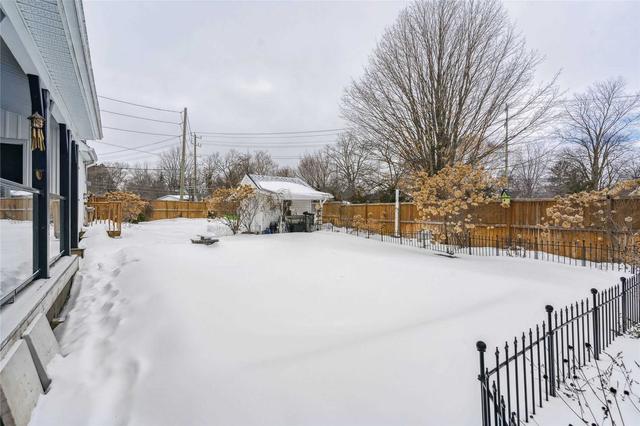 36 Granville St, House detached with 2 bedrooms, 4 bathrooms and 5 parking in Barrie ON | Image 16