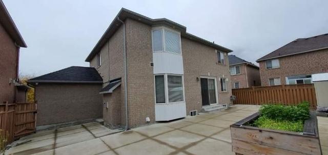 36 Sparta Dr, House detached with 5 bedrooms, 5 bathrooms and 6 parking in Brampton ON | Image 5