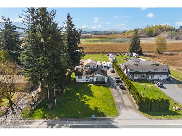 33120 Huntingdon Road, House detached with 5 bedrooms, 3 bathrooms and 15 parking in Abbotsford BC | Image 3