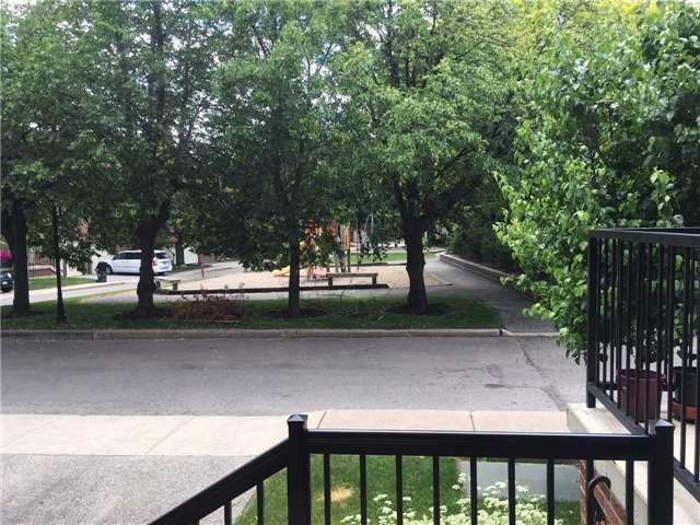 104 Song Meadoway, Townhouse with 4 bedrooms, 3 bathrooms and 1 parking in Toronto ON | Image 16