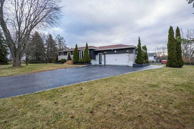 7 Ross Ave, House detached with 3 bedrooms, 1 bathrooms and 7 parking in Quinte West ON | Image 32