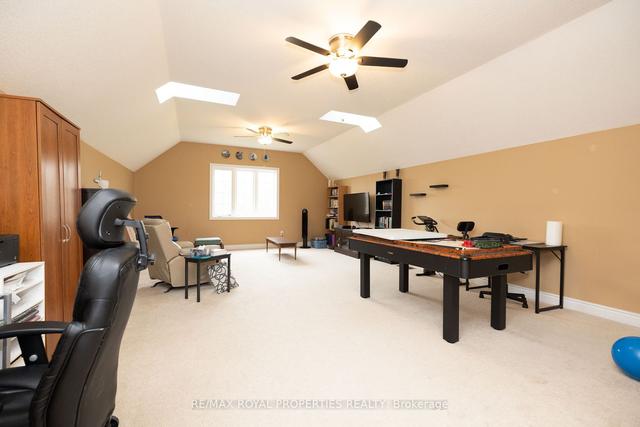 4 Trotter Crt, House detached with 4 bedrooms, 4 bathrooms and 6 parking in Barrie ON | Image 11