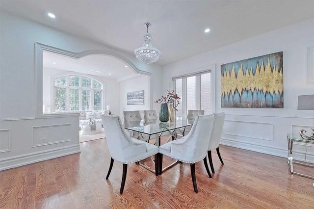 18 Commonwealth Ave, House detached with 5 bedrooms, 5 bathrooms and 6 parking in Toronto ON | Image 2