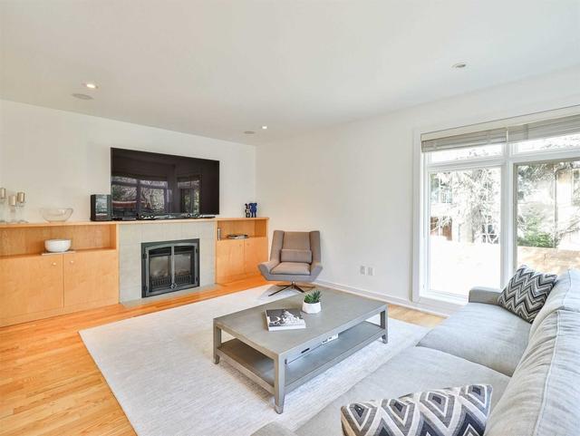 1 Big Pine Rd, House detached with 3 bedrooms, 4 bathrooms and 10 parking in Toronto ON | Image 7