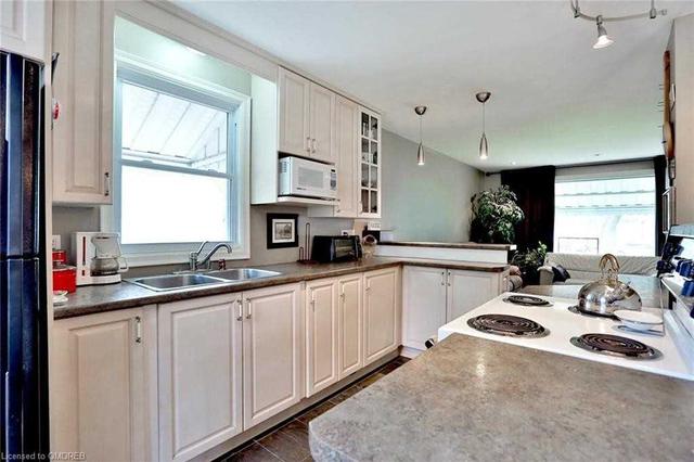 1031 Kent Ave, House detached with 2 bedrooms, 1 bathrooms and 5 parking in Oakville ON | Image 26