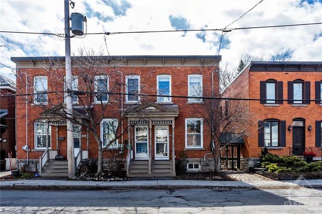 88 Frank Street, Townhouse with 2 bedrooms, 1 bathrooms and 1 parking in Ottawa ON | Image 2