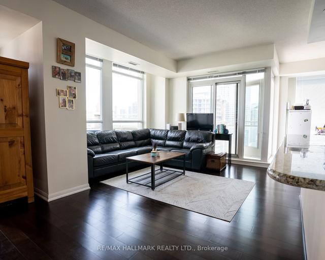 2002 - 628 Fleet St, Condo with 2 bedrooms, 2 bathrooms and 1 parking in Toronto ON | Image 12