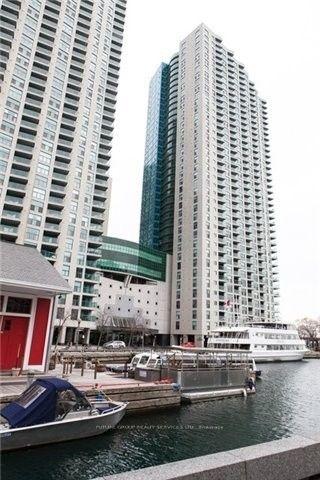 2409 - 77 Harbour Sq, Condo with 1 bedrooms, 1 bathrooms and 1 parking in Toronto ON | Image 1