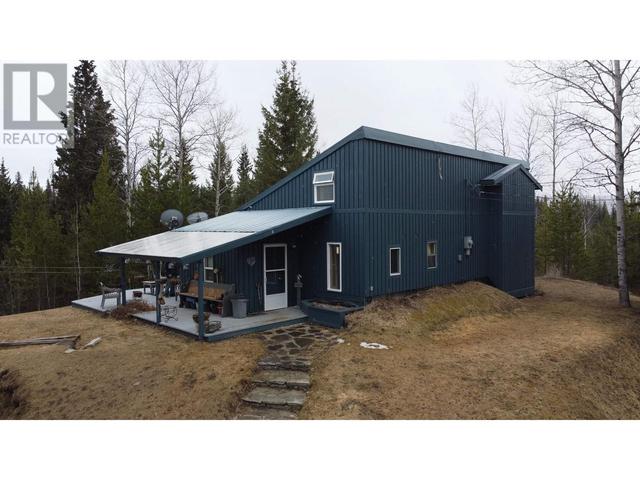 6499 Mahood Lake Road, House detached with 2 bedrooms, 2 bathrooms and null parking in Cariboo L BC | Image 3