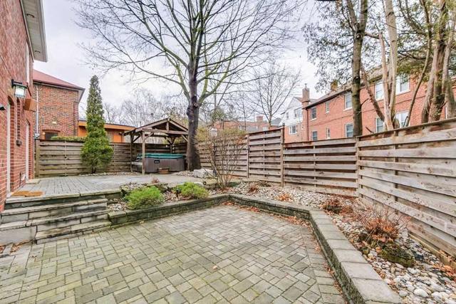 10 Old Mill Terr, House detached with 5 bedrooms, 4 bathrooms and 5 parking in Toronto ON | Image 29