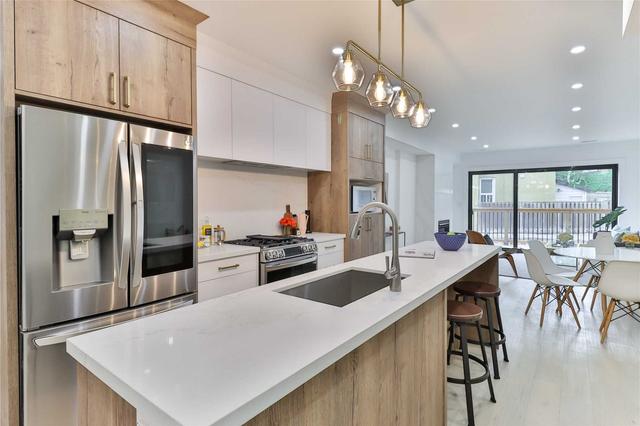 70 Wardell St, House detached with 3 bedrooms, 4 bathrooms and 1 parking in Toronto ON | Image 32