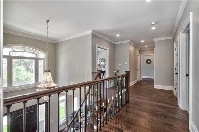 523 Rebecca St, House detached with 4 bedrooms, 5 bathrooms and 6 parking in Oakville ON | Image 3
