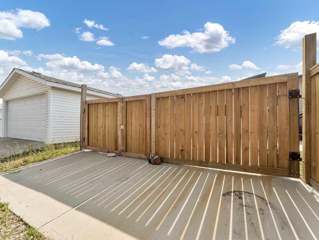 60 Cameron Road Se, House detached with 4 bedrooms, 2 bathrooms and 4 parking in Medicine Hat AB | Image 44